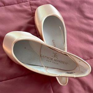 Gaynor Minden Pointe shoes!